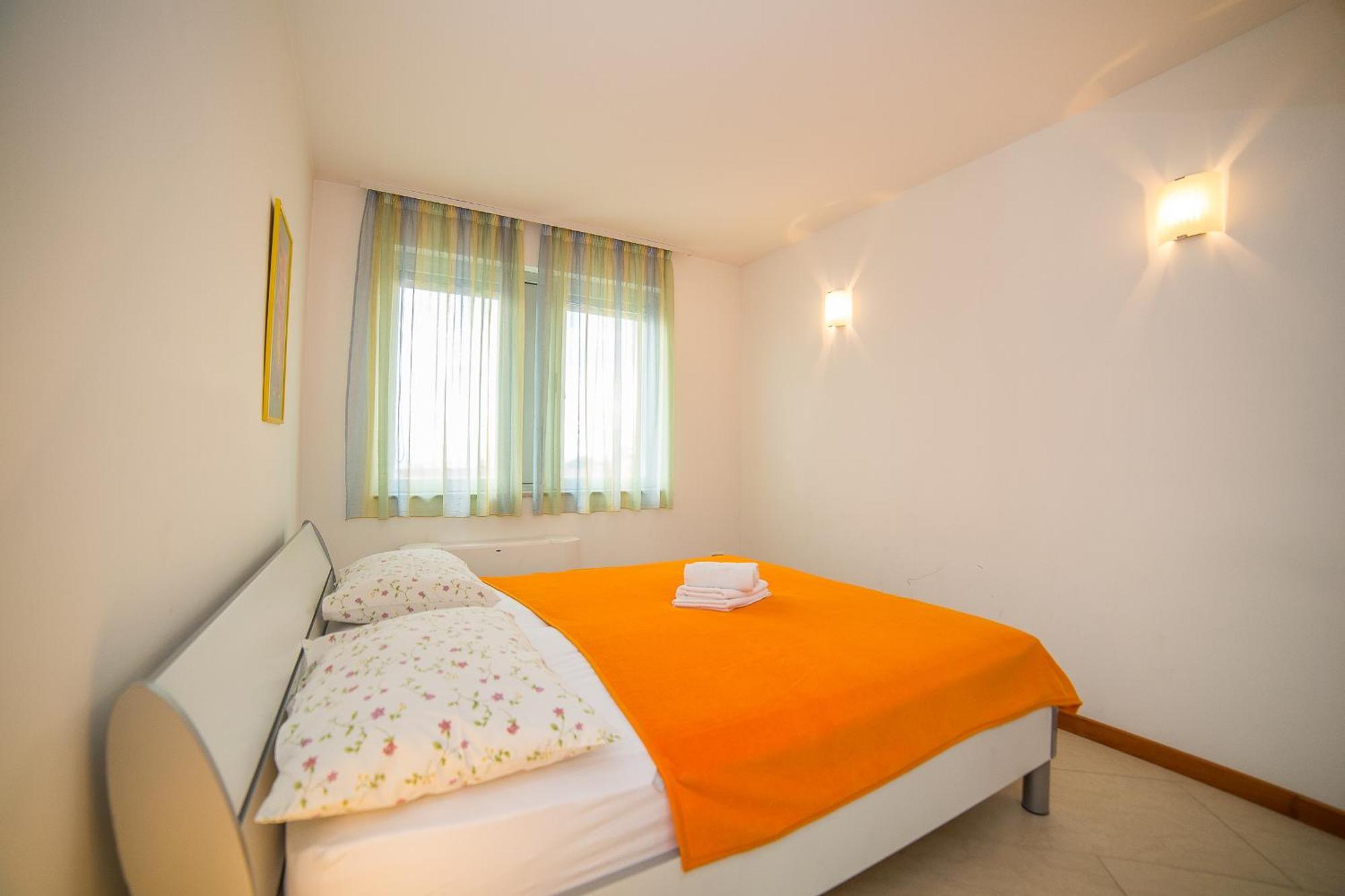 Apartments Milan Макарска Номер фото
