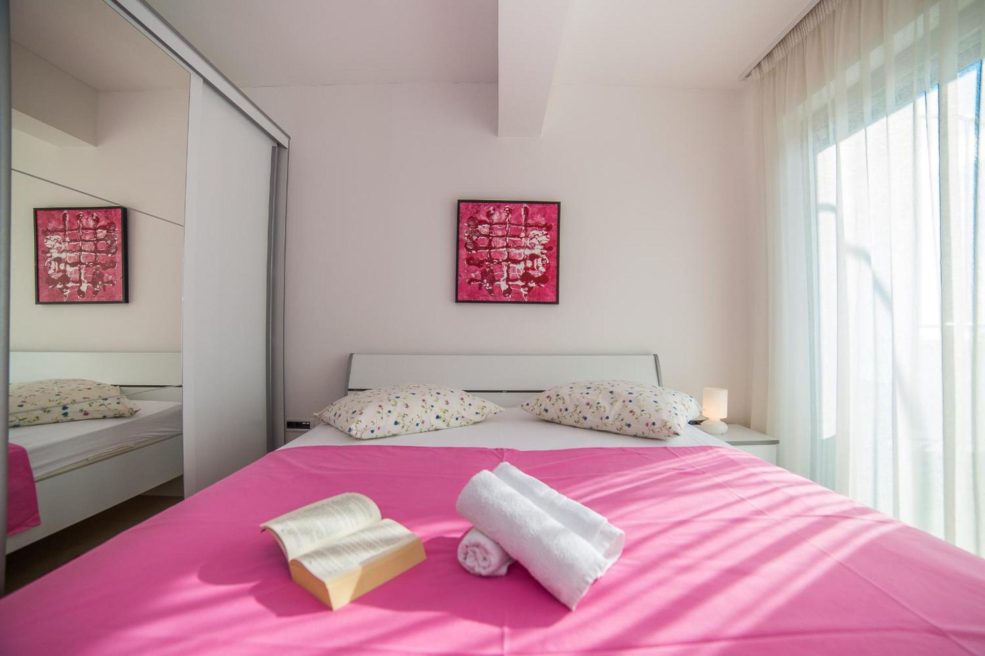 Apartments Milan Макарска Номер фото