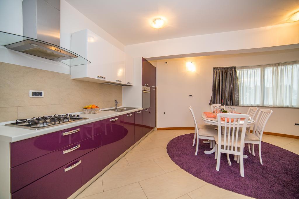 Apartments Milan Макарска Экстерьер фото